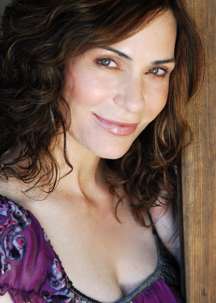 Holly Gagnier