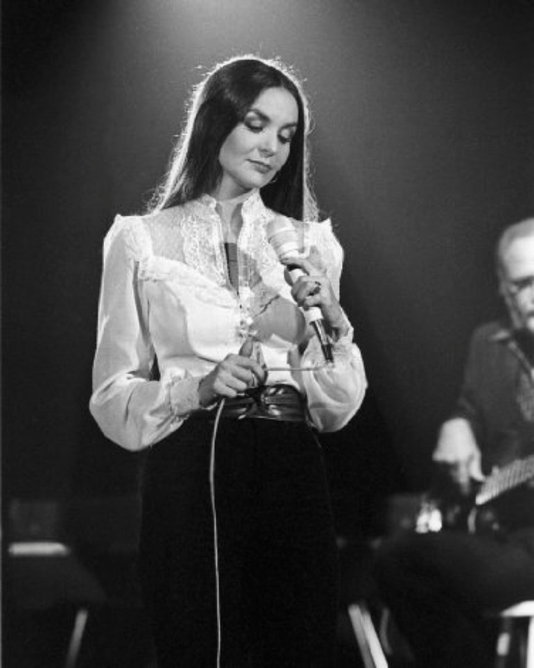 Crystal Gayle