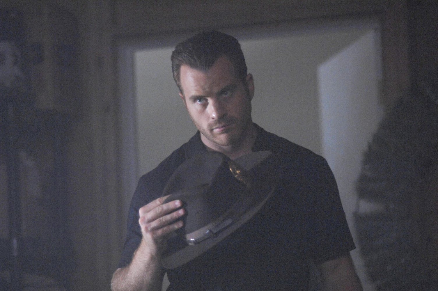 Robert Kazinsky