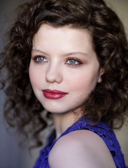 Chloe Levine