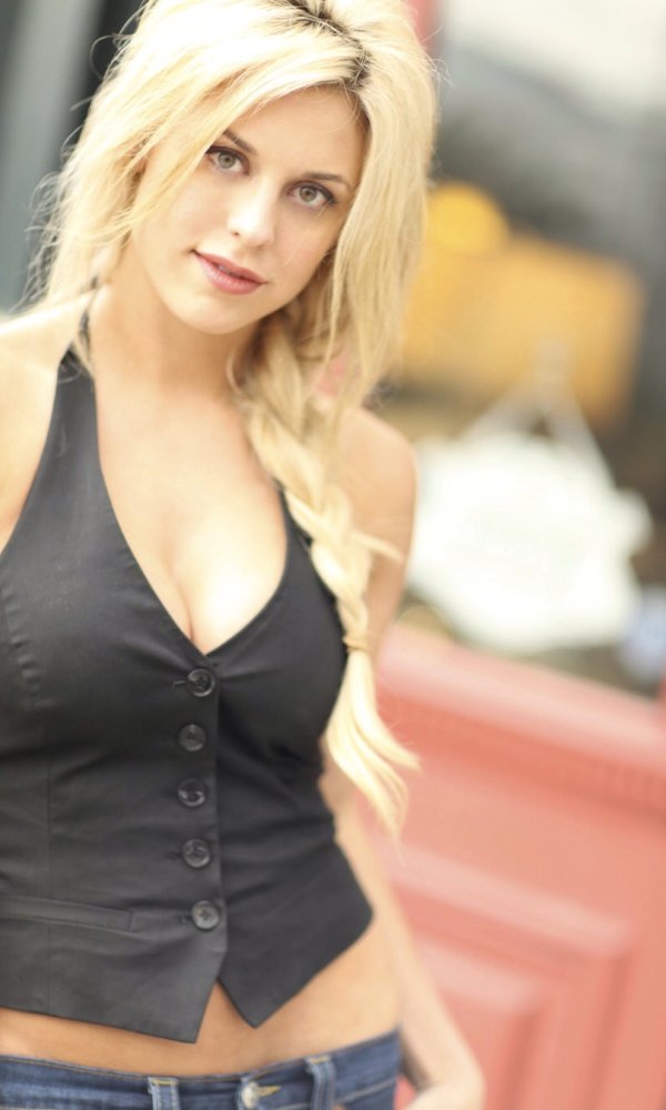 Taryn Terrell