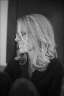 Claudia Lonow