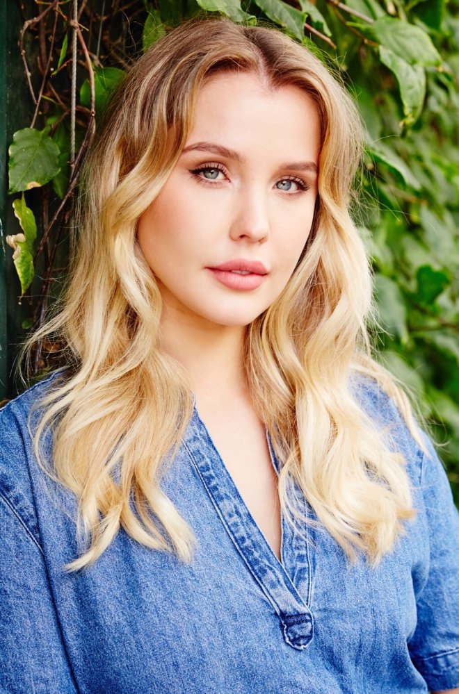 Jazmyne Van Gosliga