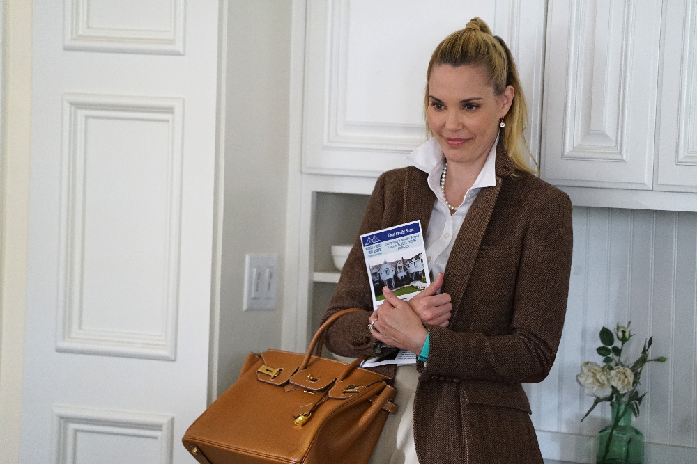 Leslie Bibb