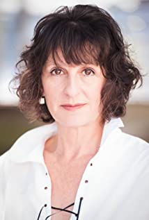 Lisa Bluthal