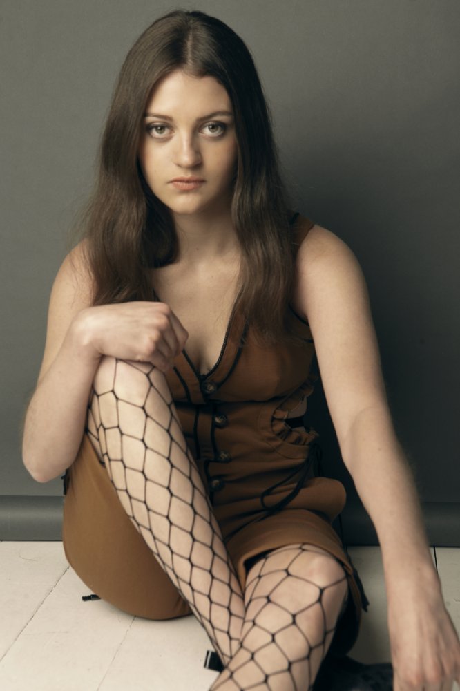 Lara Peake