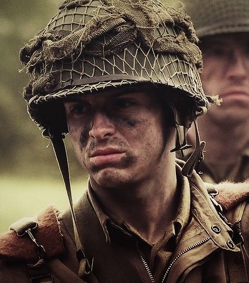 Andrew Scott